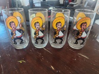 4 sombrero guy drinking glasses