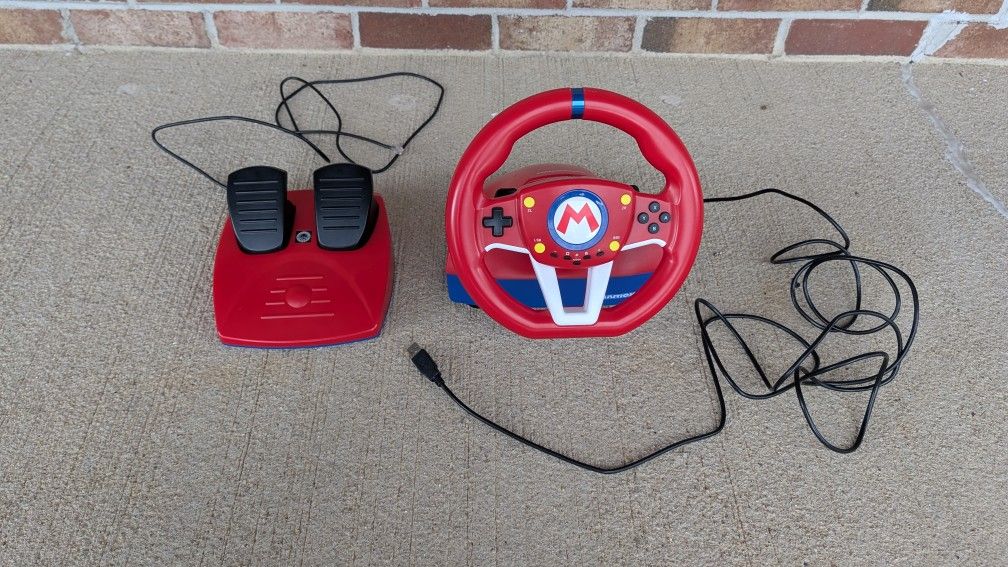 Mario Kart Steering Wheel And Pedals 