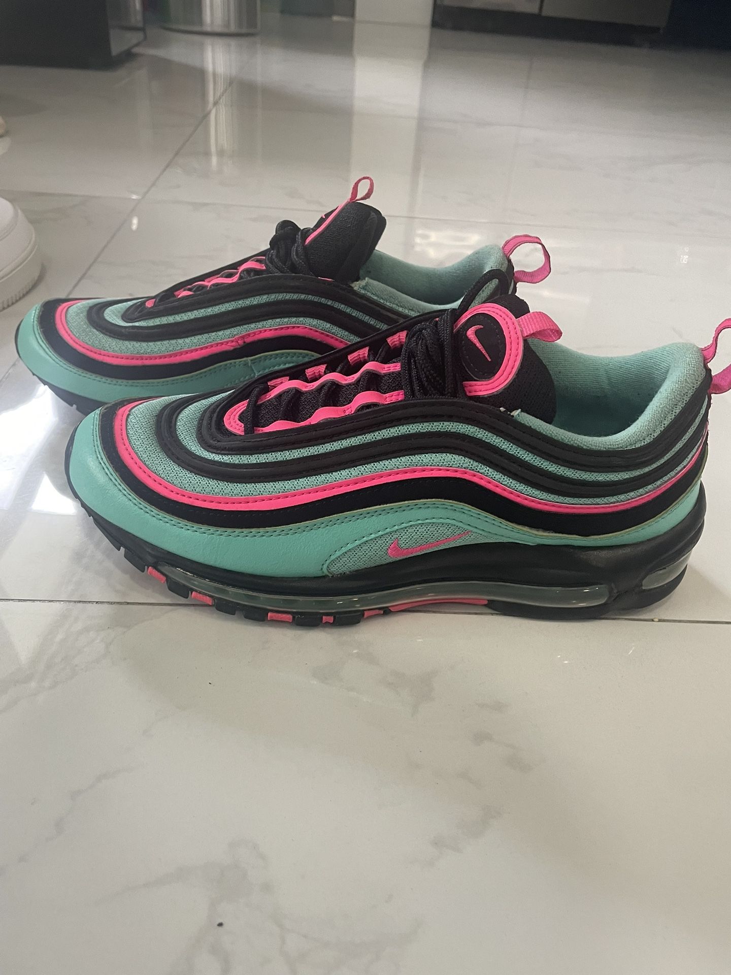 Nike Air Max 97 South Beach Alternate (size 9)