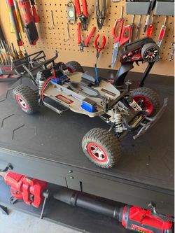 Traxxas slash 2wd brushed