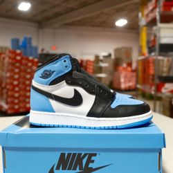 Jordan 1 UNC Toes GS