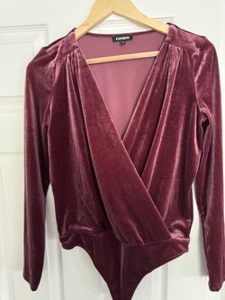 Women Express Shirt Size: M