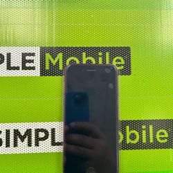 iPhone SE 2 Capacidad 64GB Unlocked (desbloqueado )