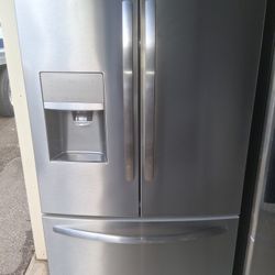 🥶$160 Electrolux 3-Door Stainless Steel Refrigerator Works Great 🥶 90-90-Day Warranty 🥶 Delivery Or Pick Up Available 🥶
