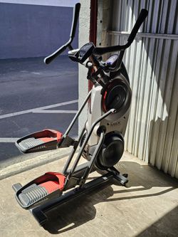 Fair condition, Elliptical Bowflex M5, screen works OK,  left pedal has Jump