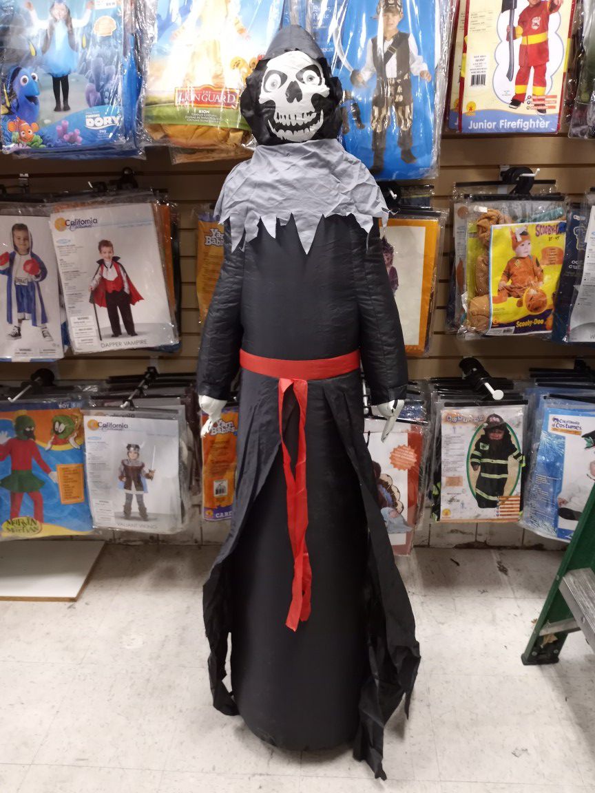 Inflatable Halloween Reaper 4ft