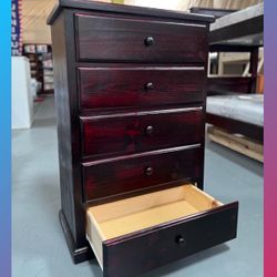 Dresser/ Five drawers dresser