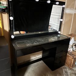 Make Up Vanity 