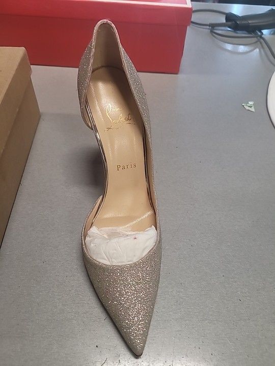 Christian Louboutin Diamond Embroidered Size 39 Stiletto Heels