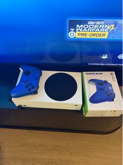 Xbox Series S w brand new controller