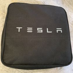 Tesla 240V Charging Cable