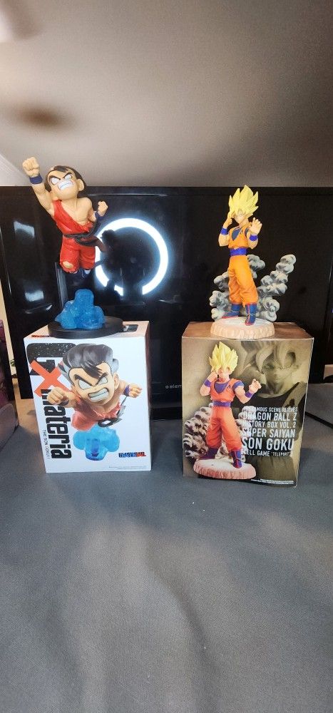 2 Dragon Ball Z Action Figures