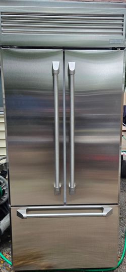 Monogram refrigerator