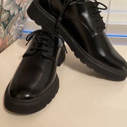 Black Oxfords NWT!