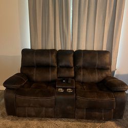 Electric Reclining Couch!!