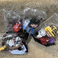 McDonald's Happy Meal Toy - The Peanuts Movie - Sally & Patty & Snoopy lot of 4