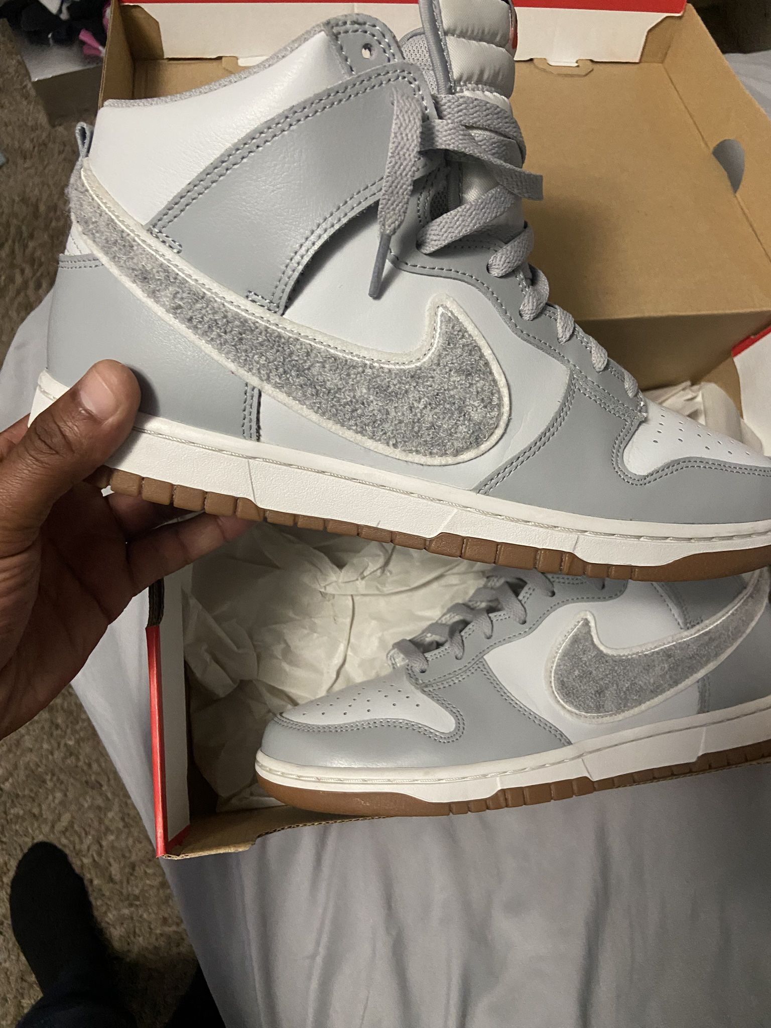Mens Nike Dunk Size 11…$50