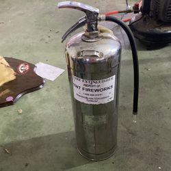 TNT commercial-grade stainless steel water fire extinguisher