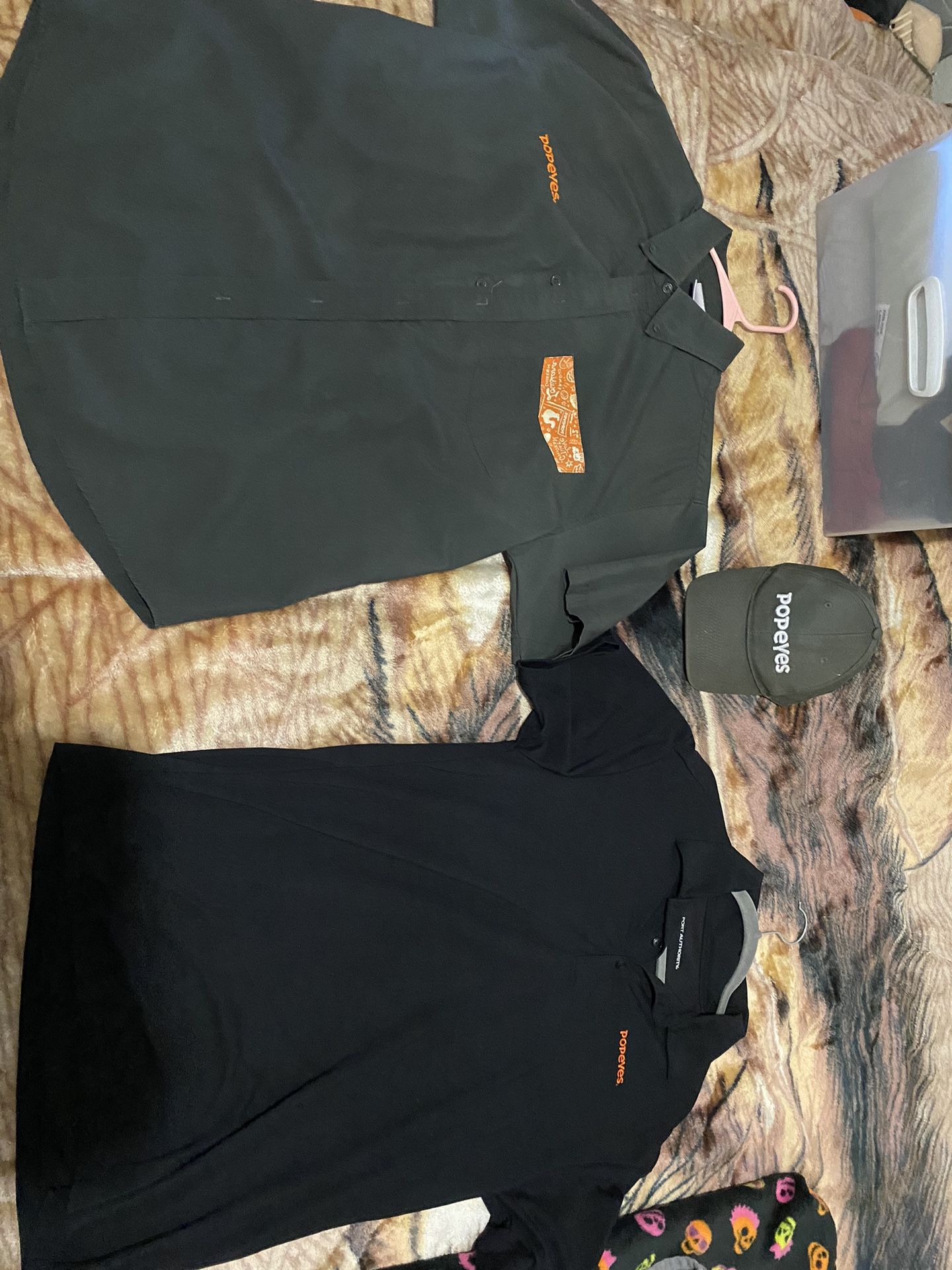 Popeyes Manger Shirts