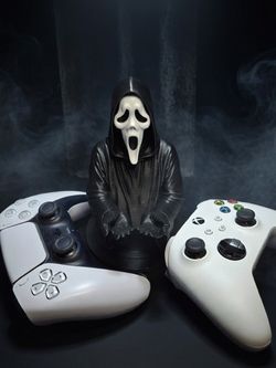 Ghostface Controller Holder - PS5 & Xbox