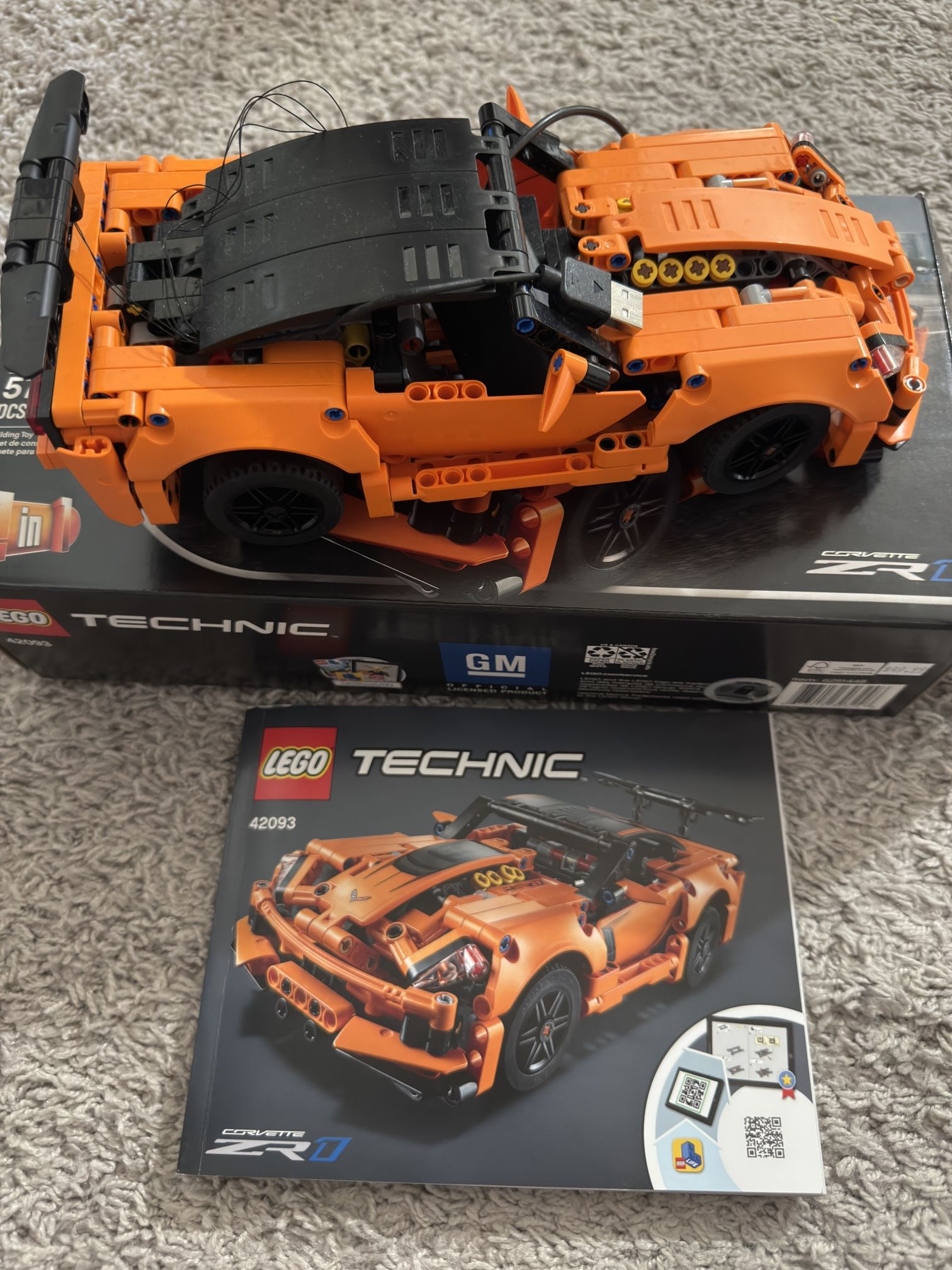 LEGO Technic: Chevrolet Corvette ZR1 (42093) 100% Complete