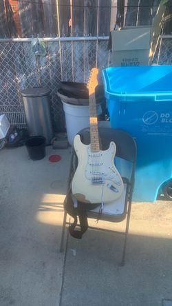 Stratocaster-Style Electric Guitar