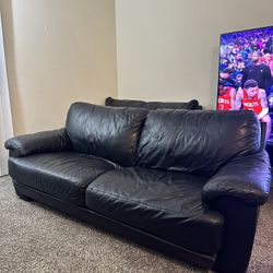 Black Leather Couch 
