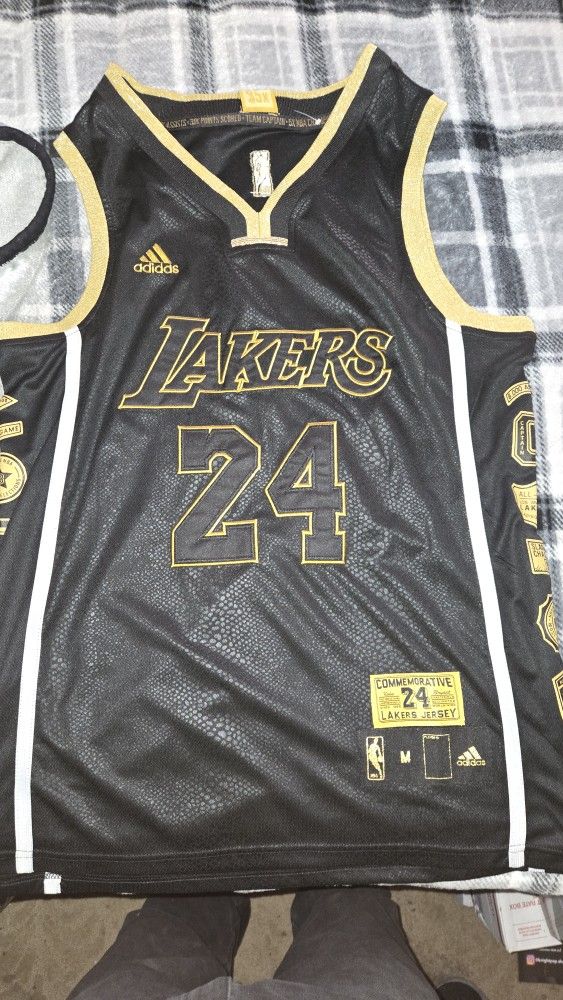 Kobe LAKERS Jersey M