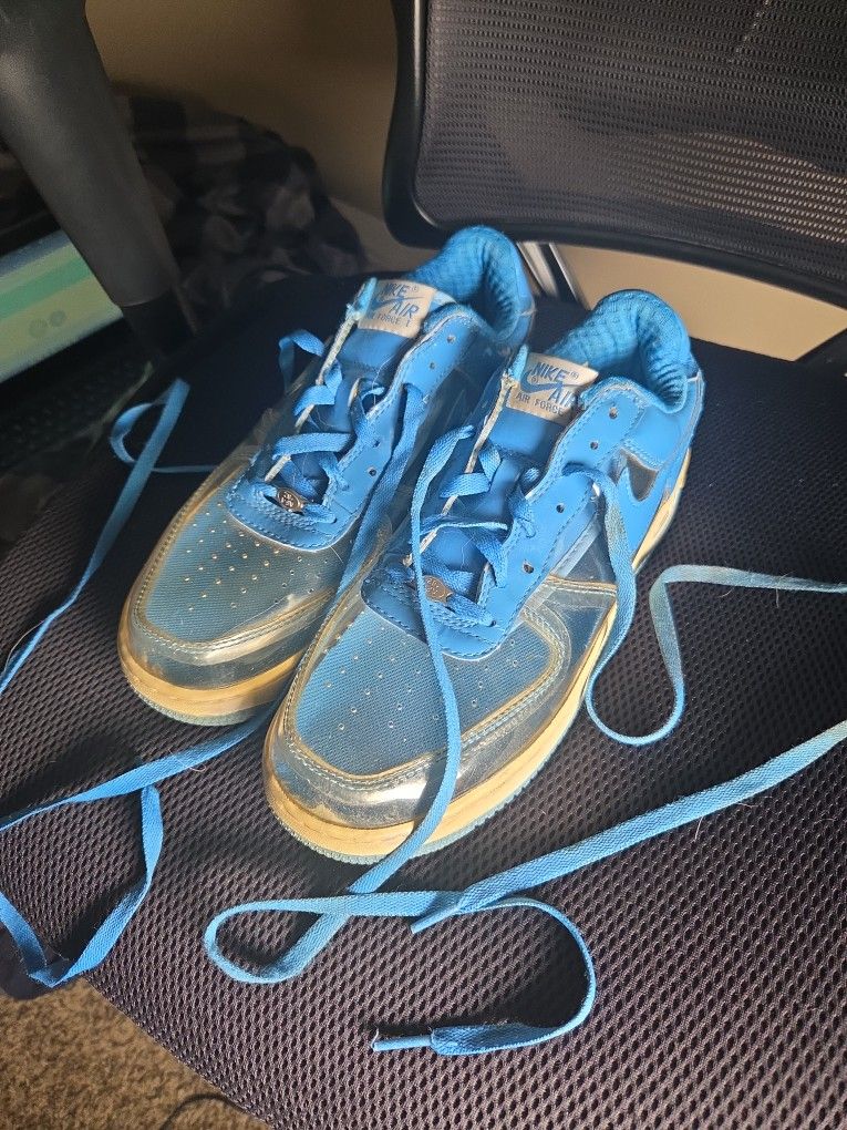 2006 Invisible Woman Shoes (Used)