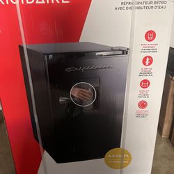 Retro Refrigerator With Water Dispenser 