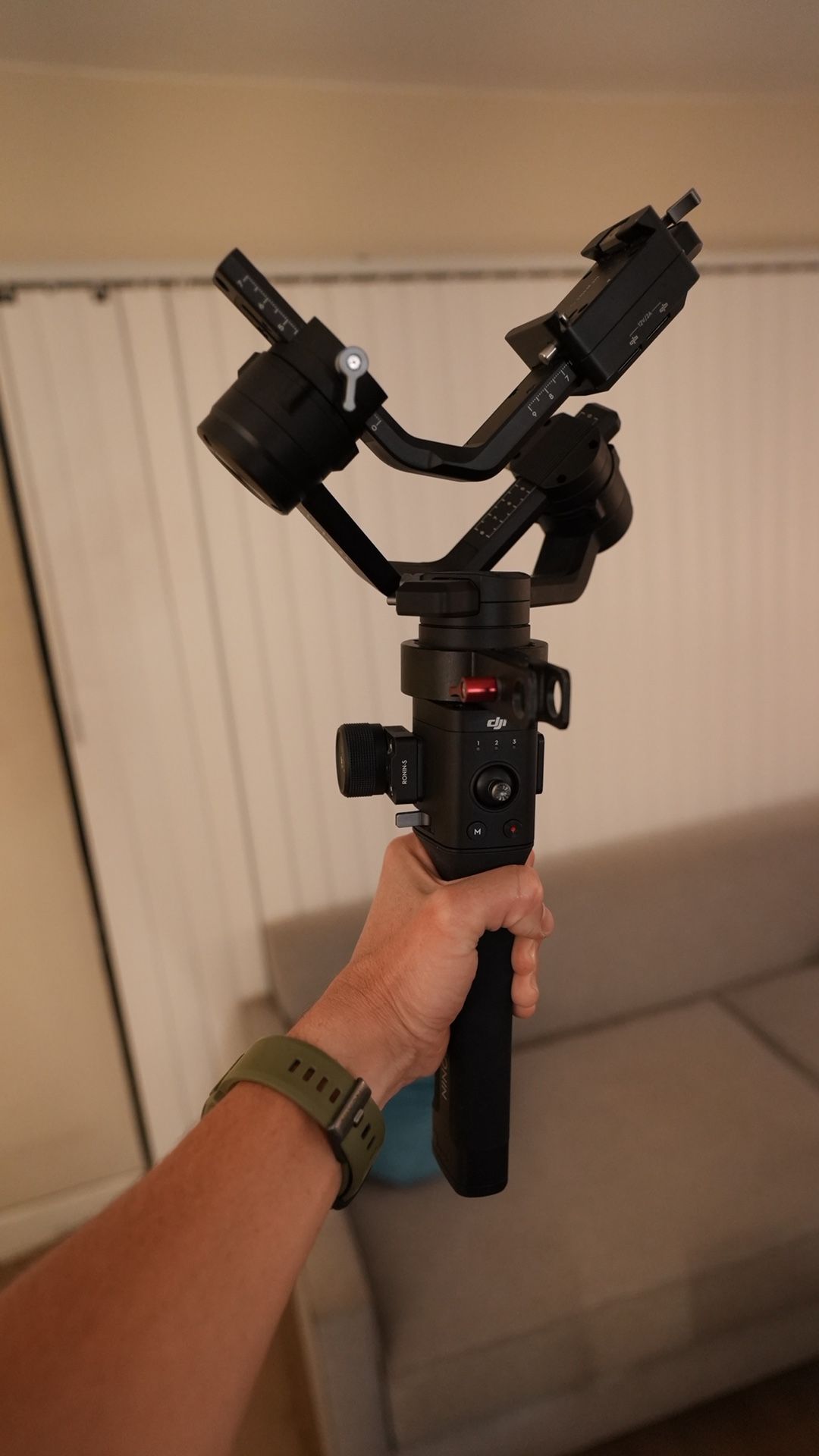 DJI Ronin S Gimbal For Mirrorless Cameras