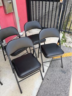 Black folding chairs 8 pieces