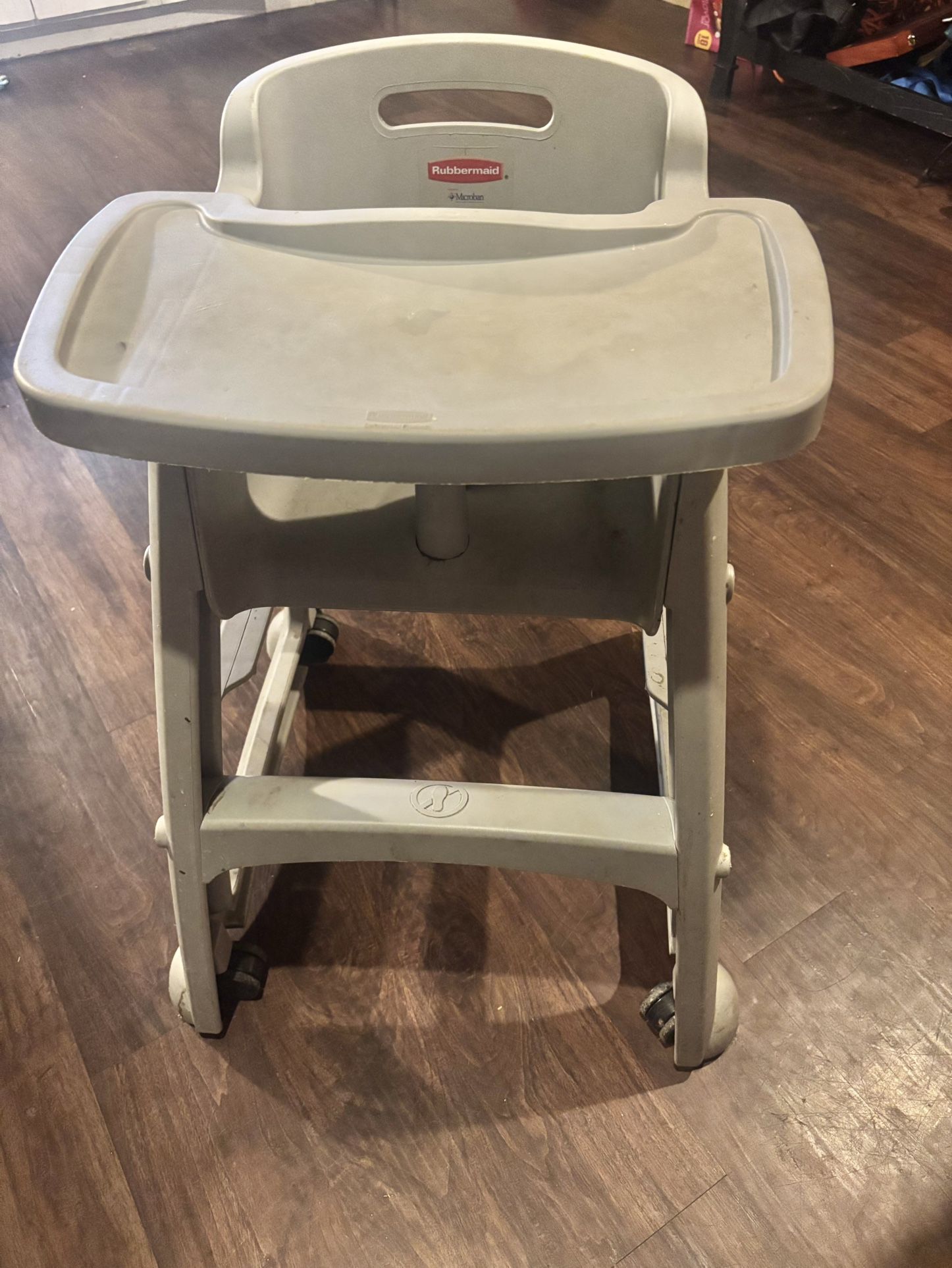 High hair Booster With Wheels