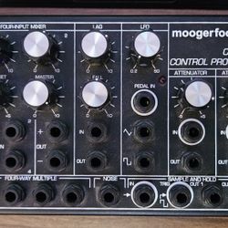 Moog MoogerFooger CP-251