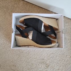 Ladies Black Wedge Shoes