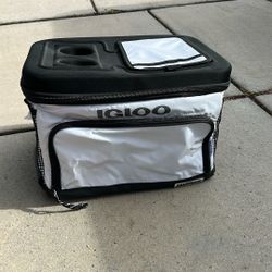 Igloo Marine Portable Cooler