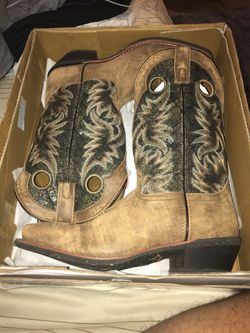Brand new boots! Never worn!