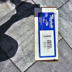 NEW Raybestos Professional Grade Rear Drum Brake Shoes 854PG