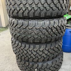SET DE LLANTAS NUEVAS (((285/70/R17 )))FALKEN