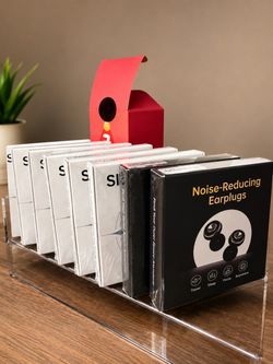 New ear plugs - reusable noice canceling 5 each