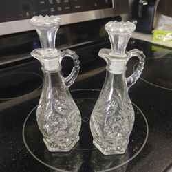 Vintage Oil And Vinegar Glass Holder