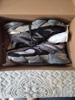 New balance 9060 size 11 men brand new