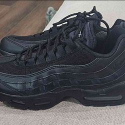 Nike Air Max 95 Black Size 8.5