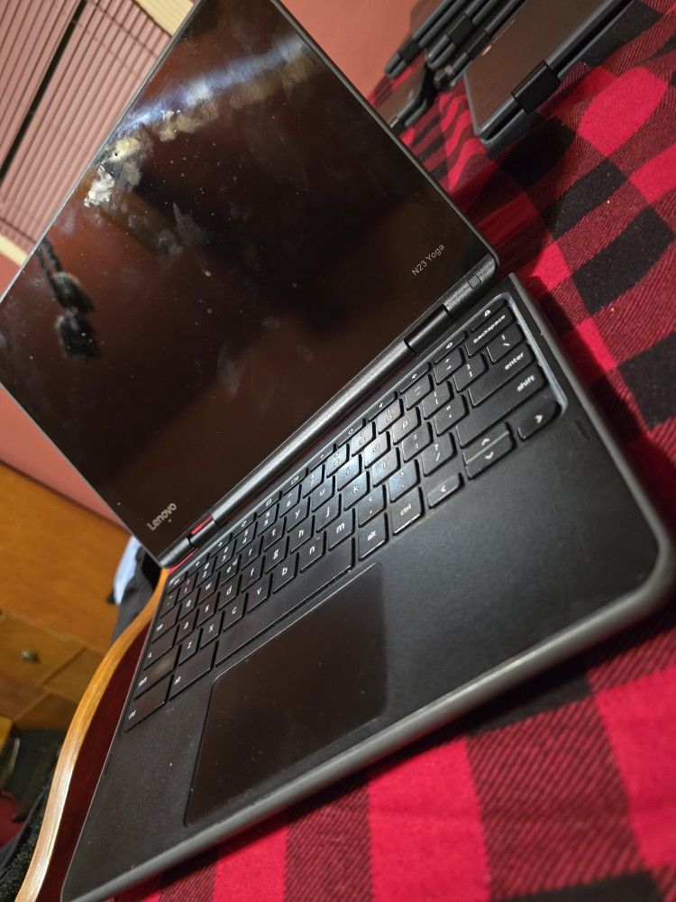 Lenovo N23 YOGA CHROMEBOOKS TOUCHSCREEN!!!