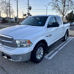 2018 Ram 1500 SLT 4x4 Hemi