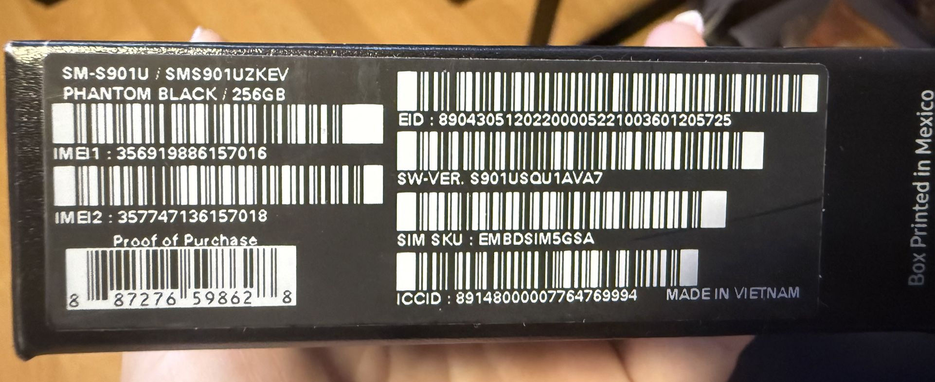 Samsung Galaxy S22 BRAND NEW Still Sealed BLACK