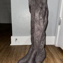 Thigh High Heel Boots Grey Size 8