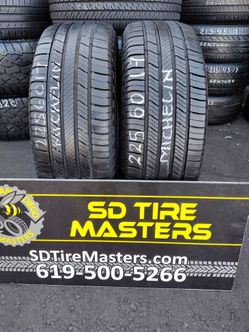225/65/17 Michelin defender