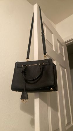 Authentic Purses (Michael Joe’s/Guess)