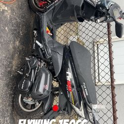 150cc scooter